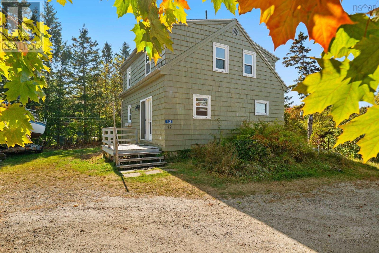 42 Charles Hiltz Rd, Western Shore, NS B0J 3M0