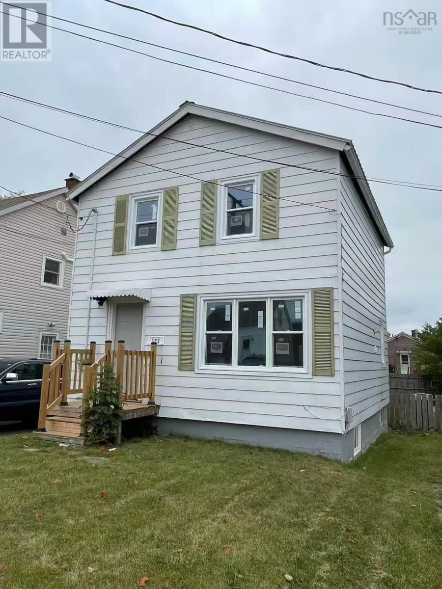 123 Lorne St, Sydney, NS B1P 4H3