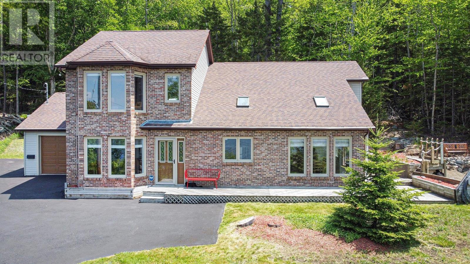 1774 Waverley Rd, Waverley, NS B2R 1Y3