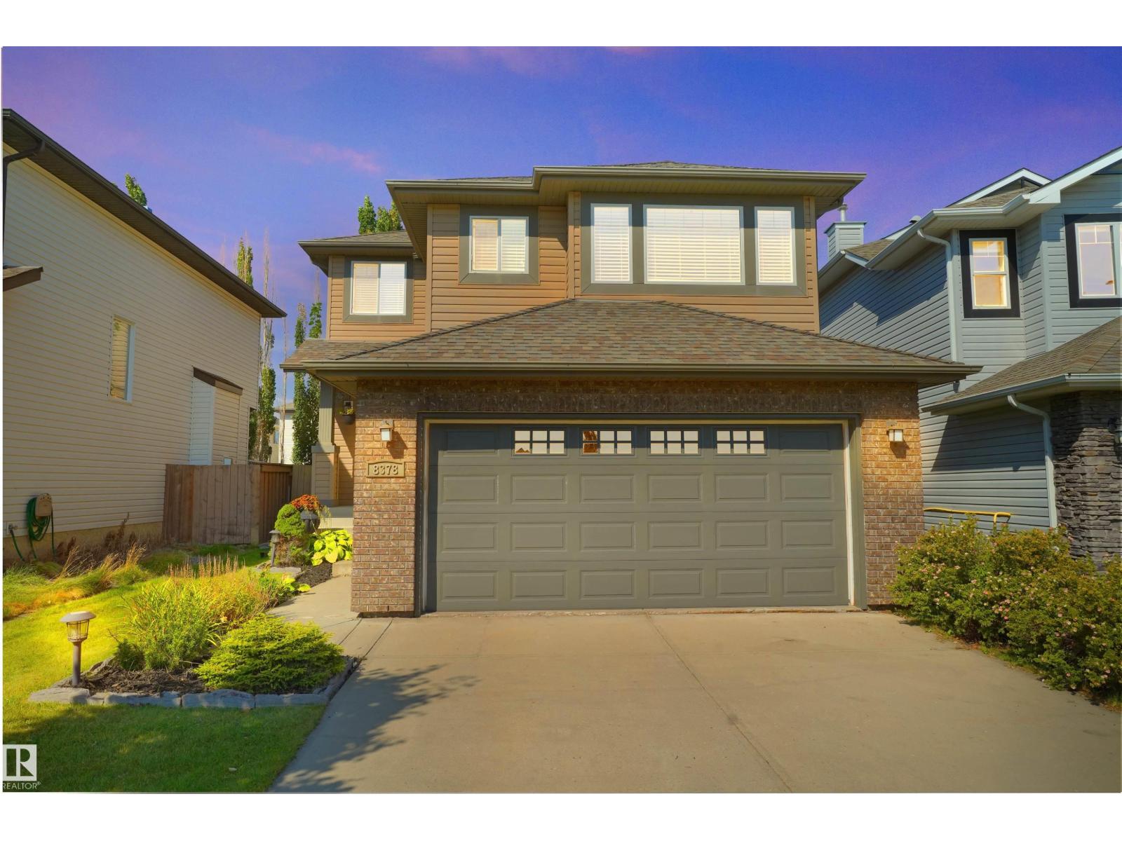 8378 Shaske Cr NW, Edmonton, AB T6R 0B5