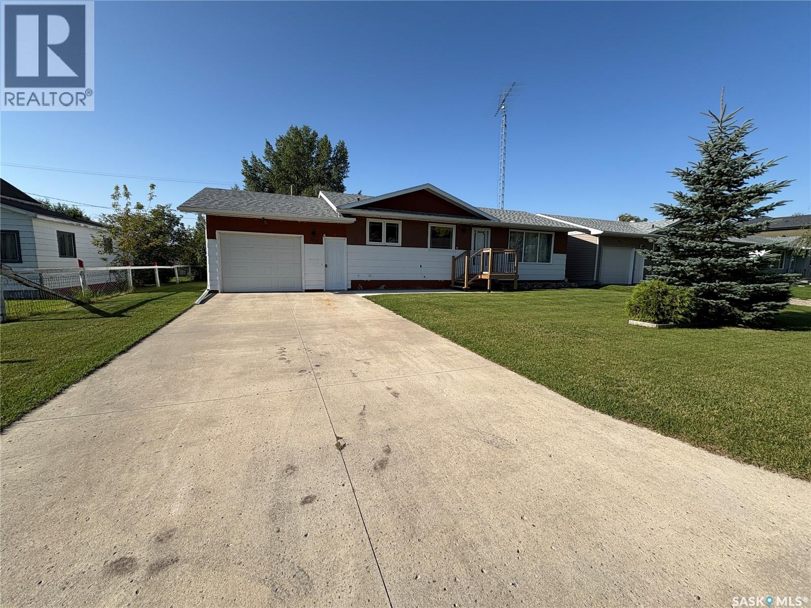 109 March Ave E, Langenburg, SK S0A 2A0