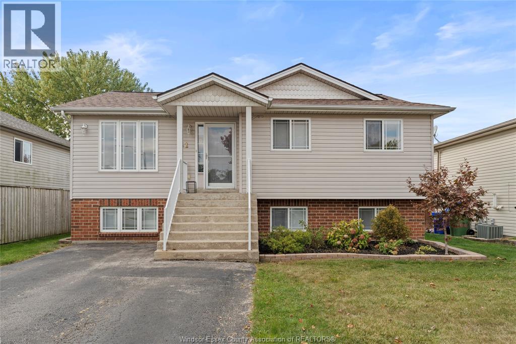 62 Bratt Dr, Amherstburg, ON N9V 4A2
