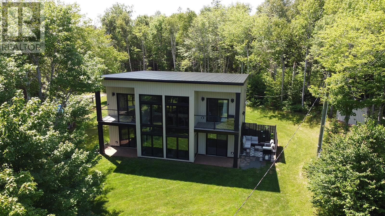 12 Kyler Ln, New Glasgow, PE C0A 1N0