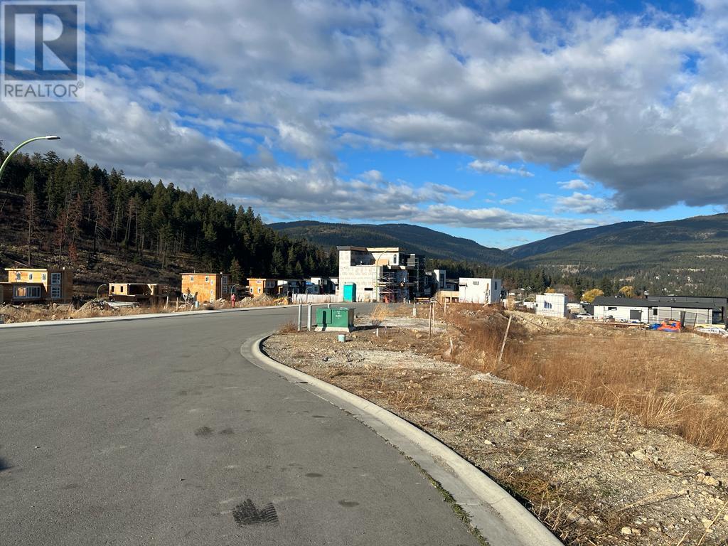 3745 Davidson Ct, West Kelowna, BC V4T 0B1