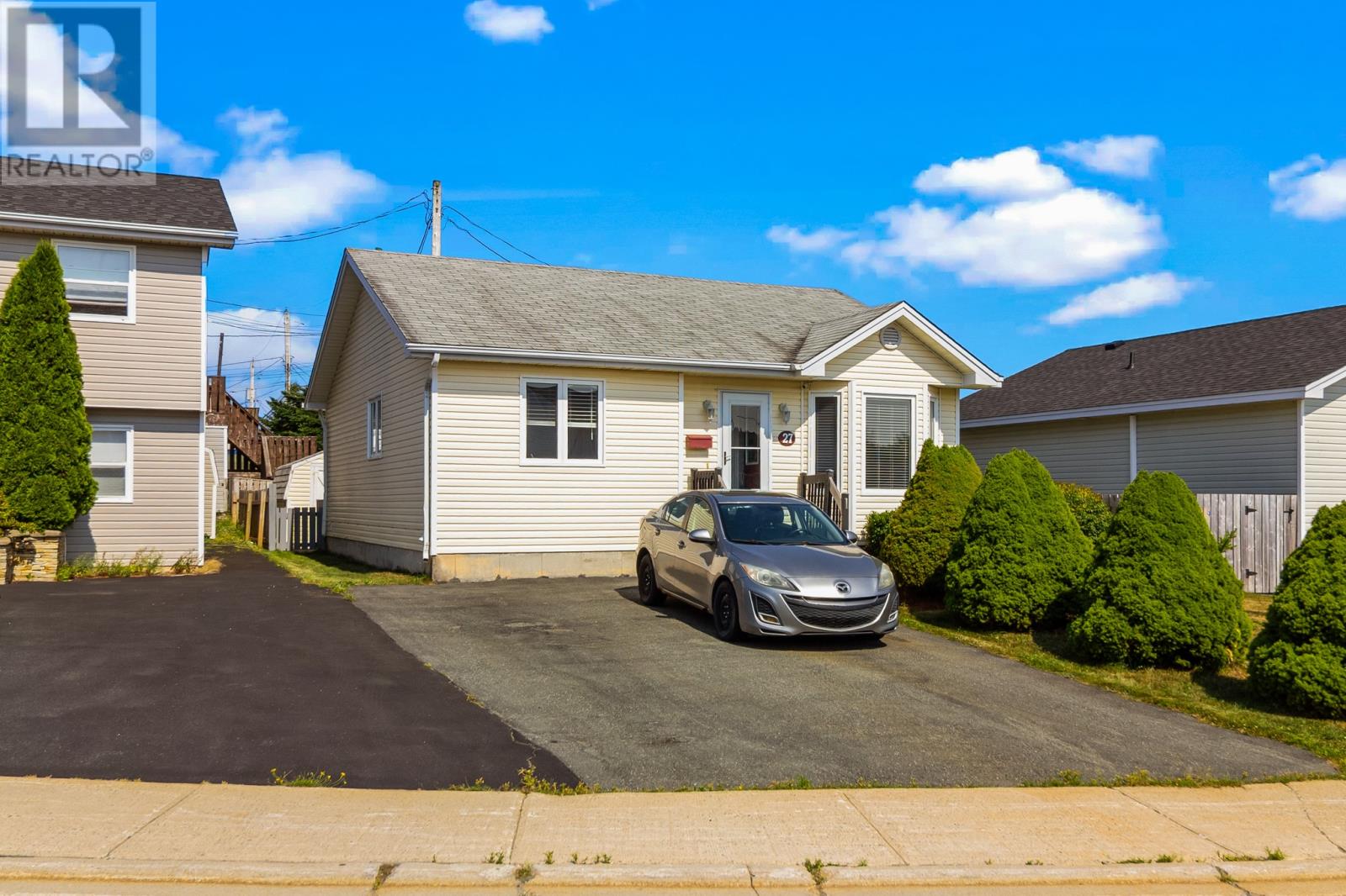 27 Kelland Cres, St. John's, NL A1E 6E9