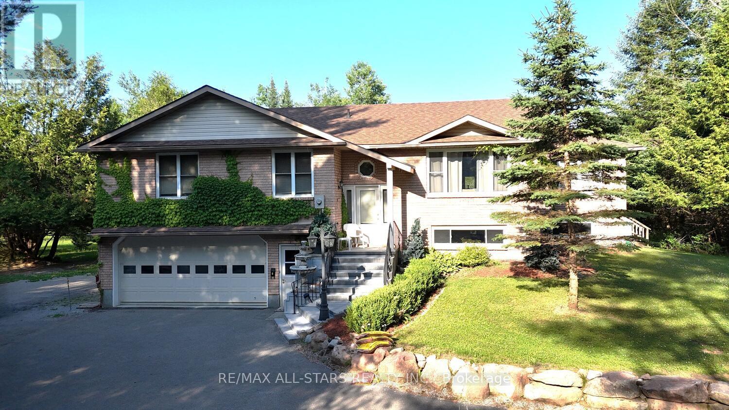 33 Tates Bay Rd, Trent Lakes, ON K0M 1A0