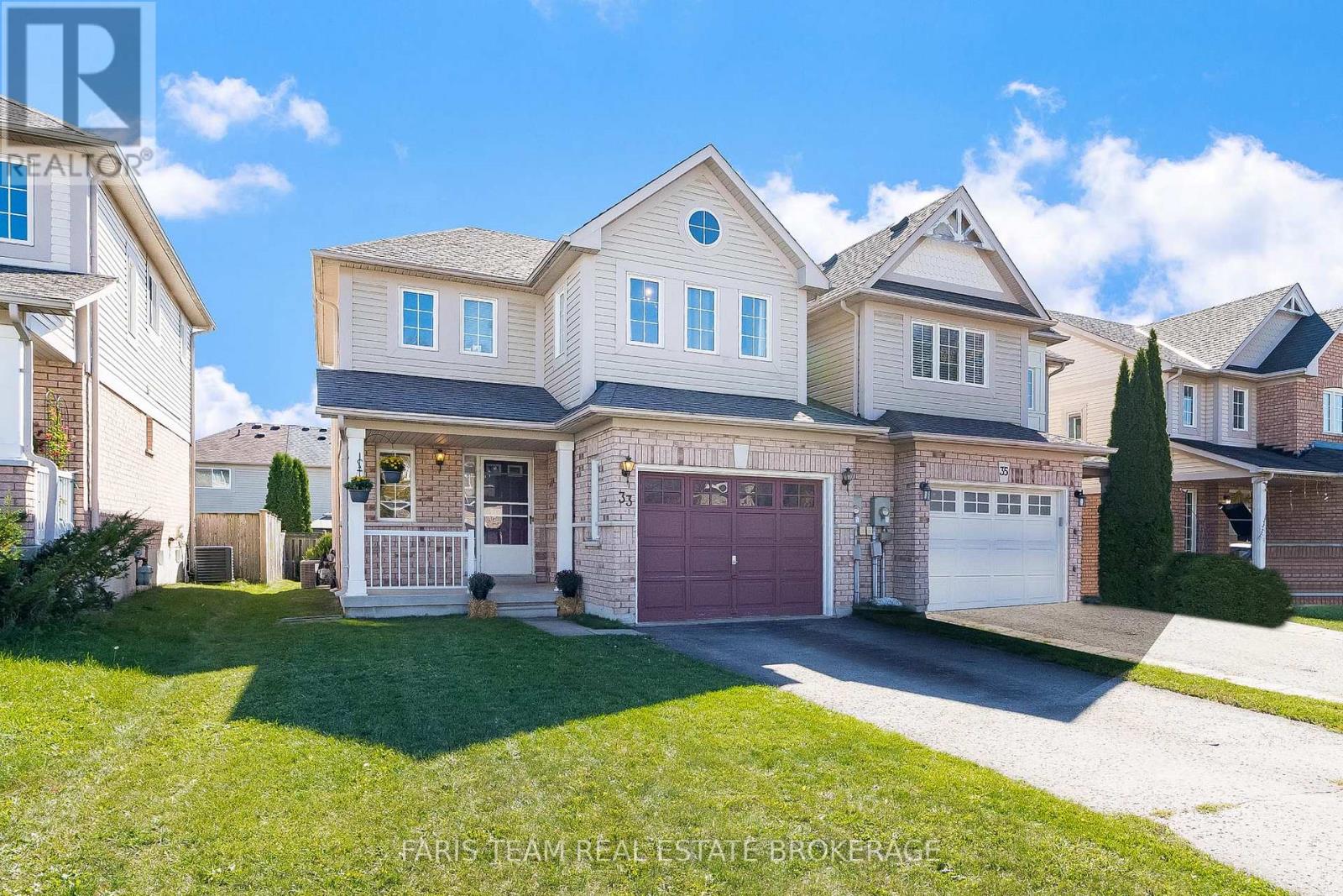 33 Bird St, Barrie Edgehill Drive, ON L4N 0X4