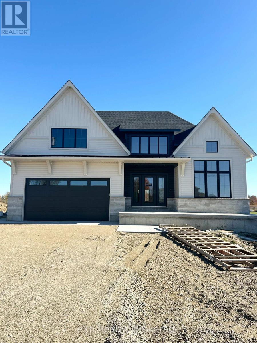 1036 Walton Ave N, North Perth, ON N4W 3S2