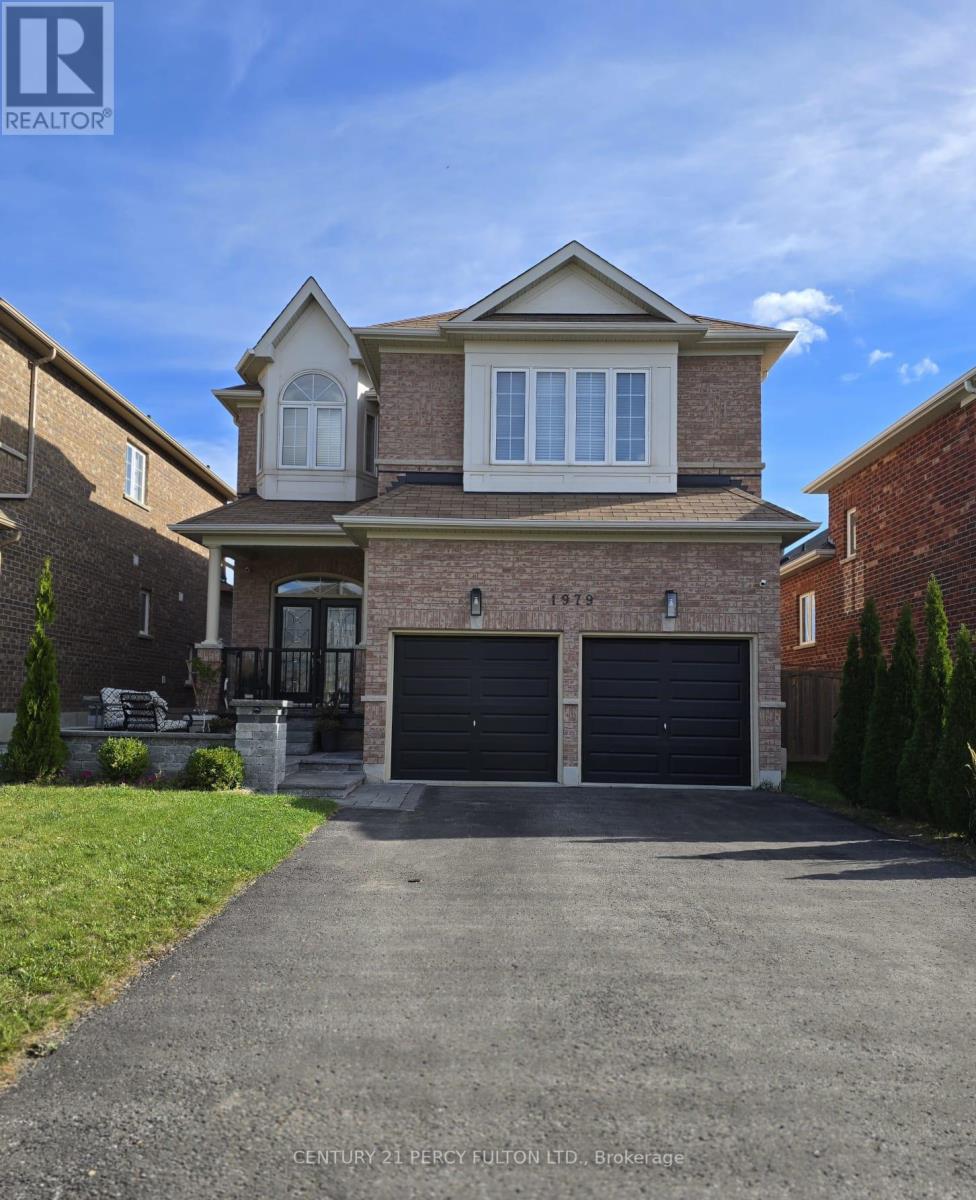 1979 Riverton St, Oshawa, ON L1H 7K5