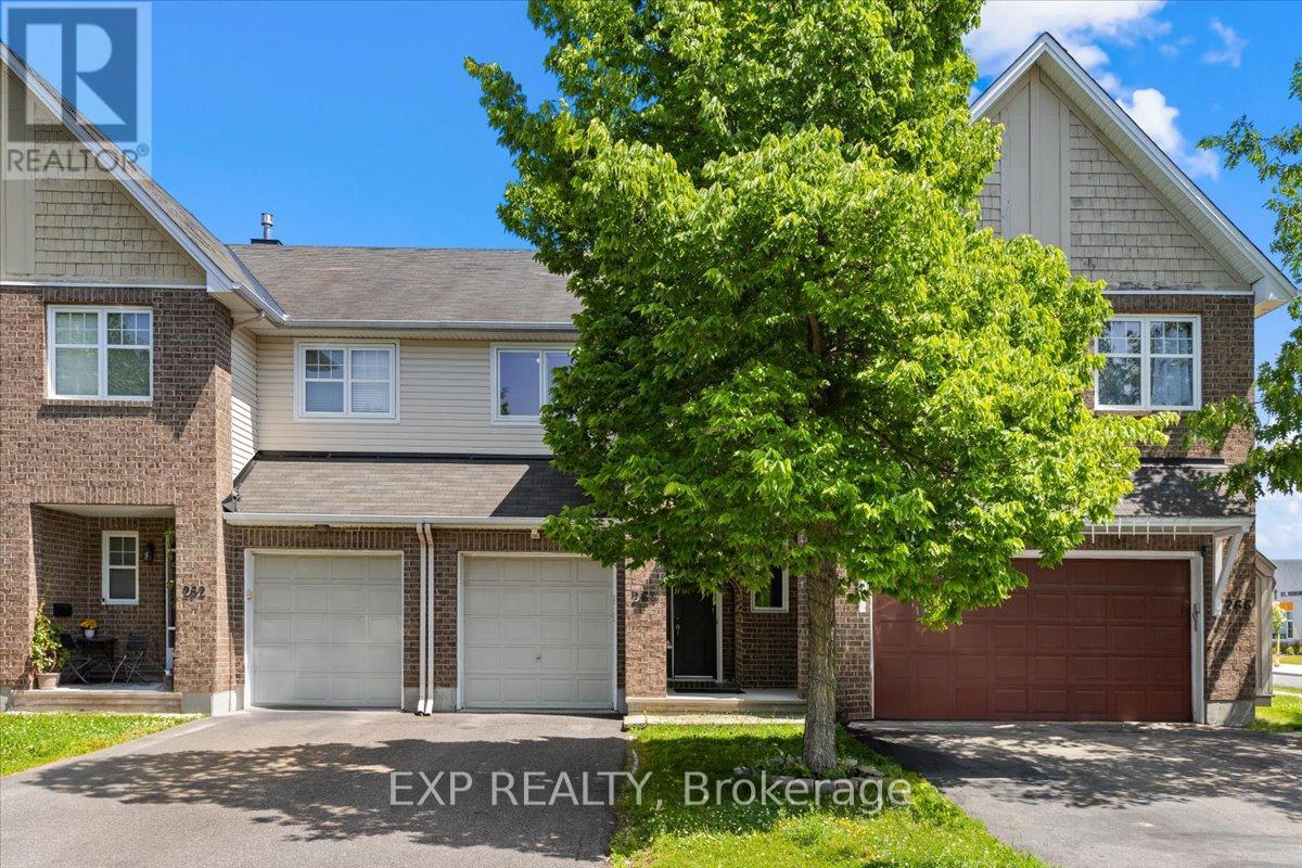 264 Bradwell Way, Ottawa, ON K1T 4J2