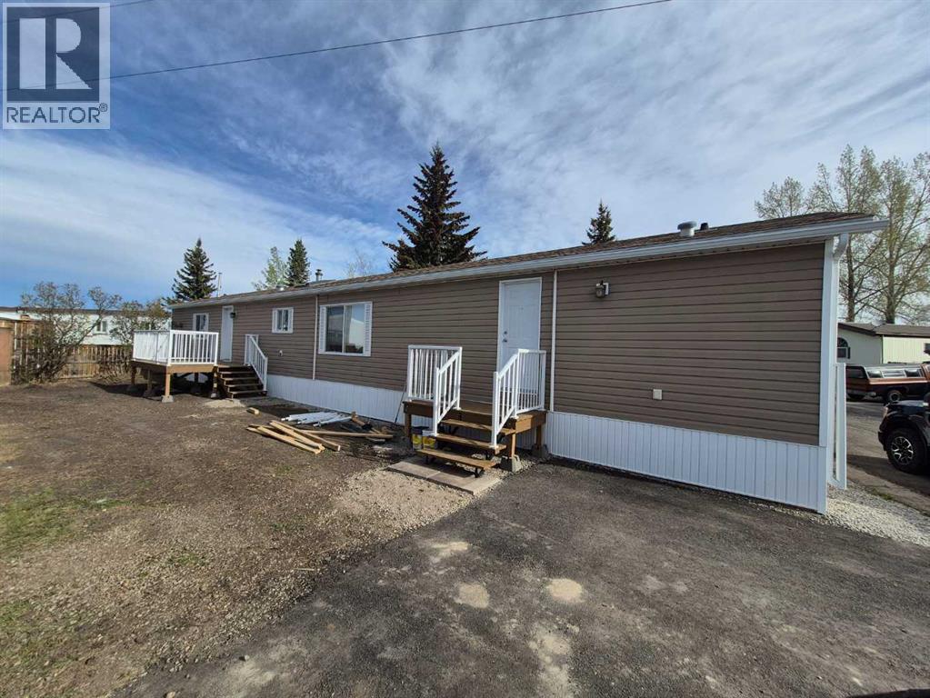 5800 46 Street Unit 36, Olds, AB T4H 1G7