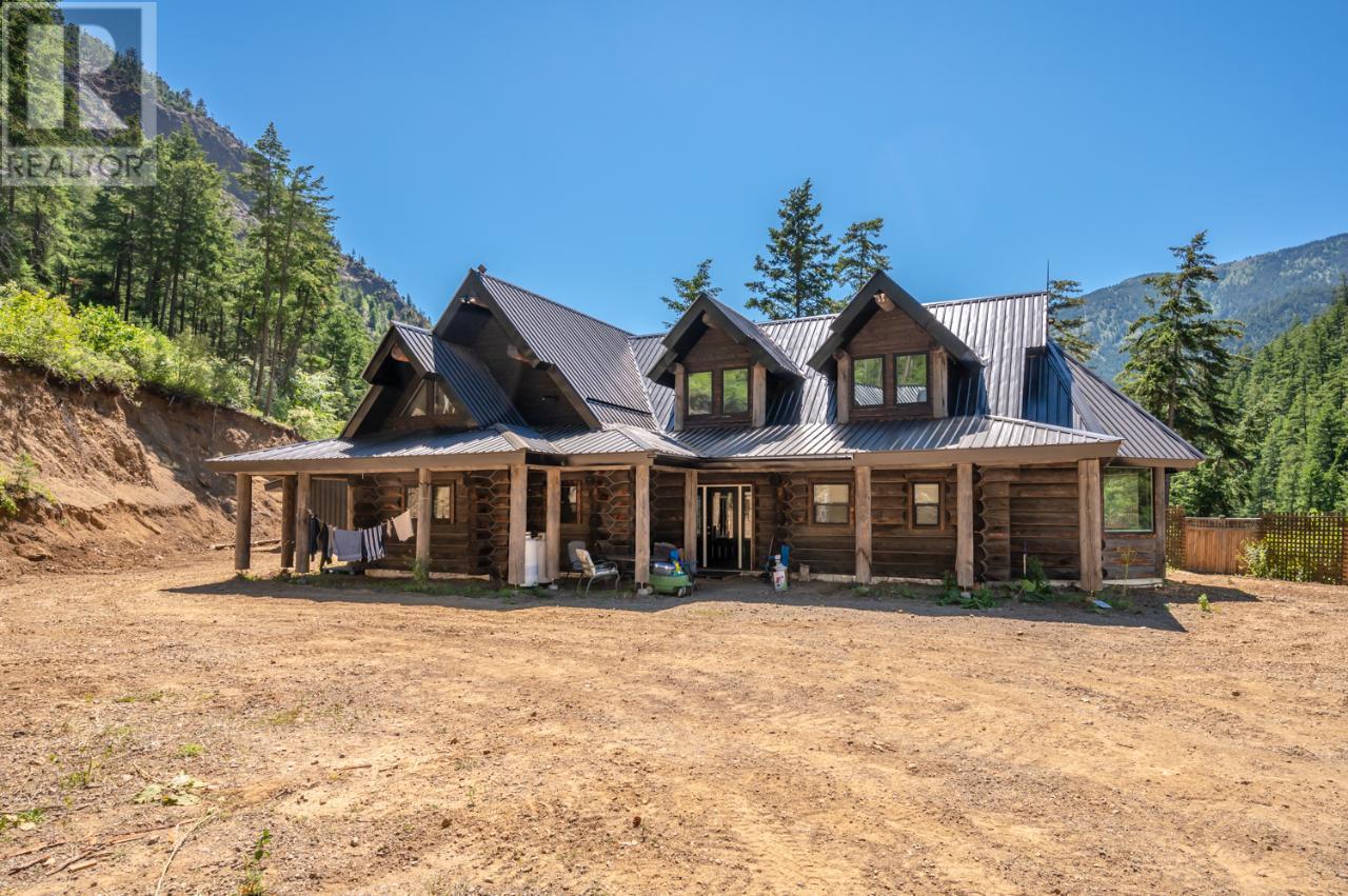 2513 Green Mountain Rd, Penticton, BC V2A 0E6