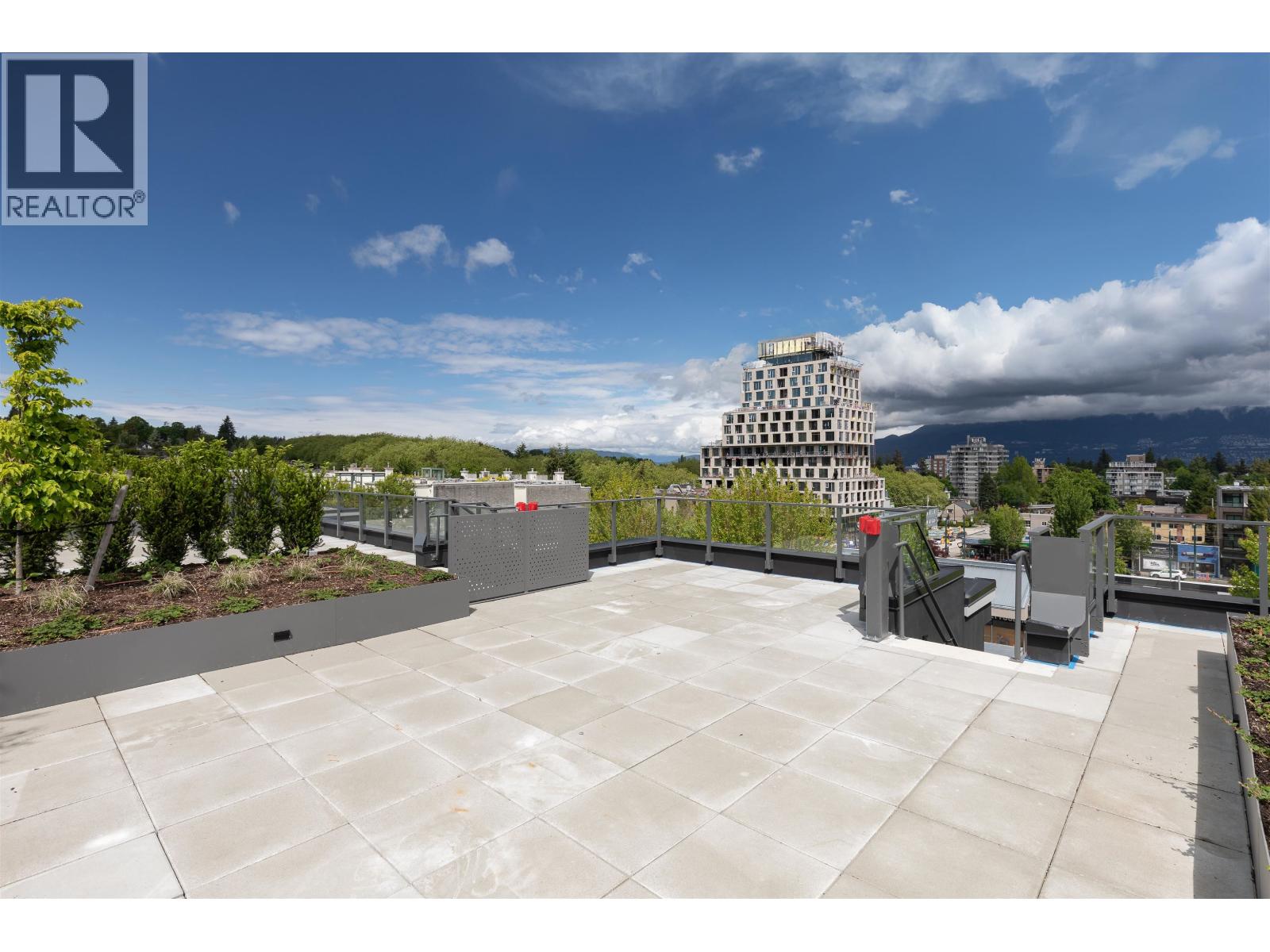 3668 W 10th Avenue Unit 406, Vancouver, BC V6R 2G3