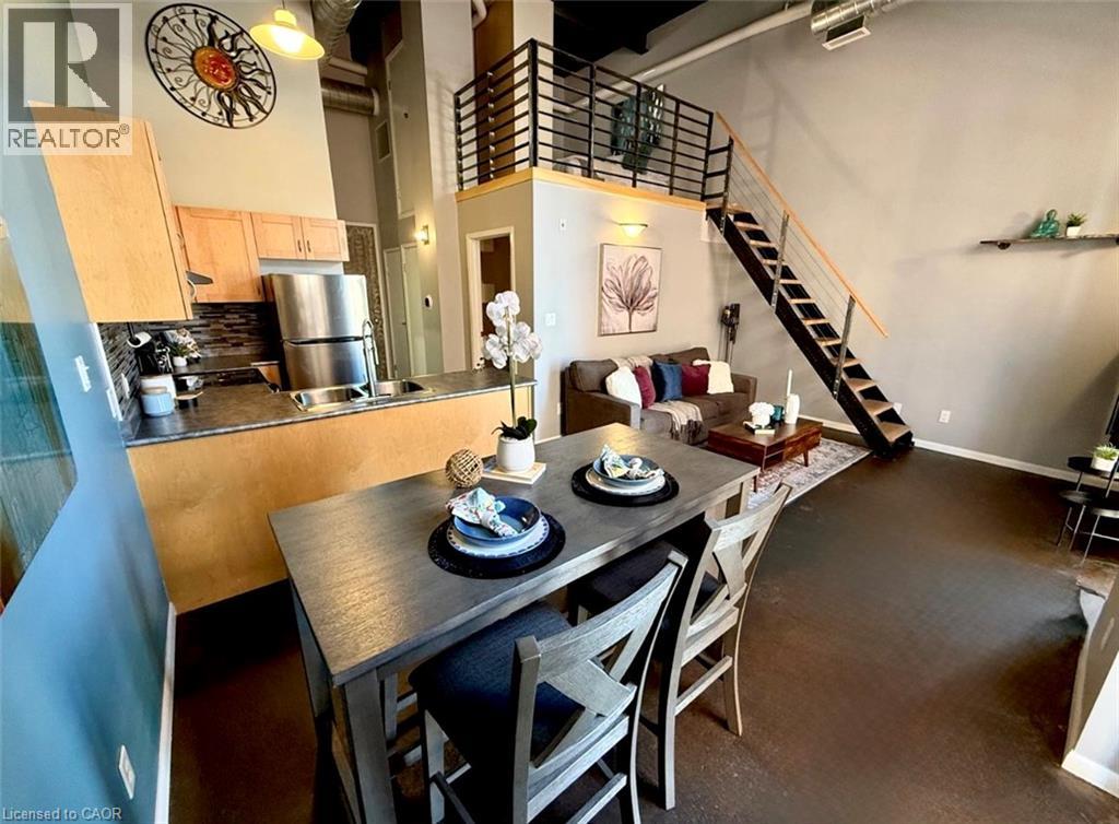 11 Rebecca Street Unit 406, Hamilton, ON L8R 3H7