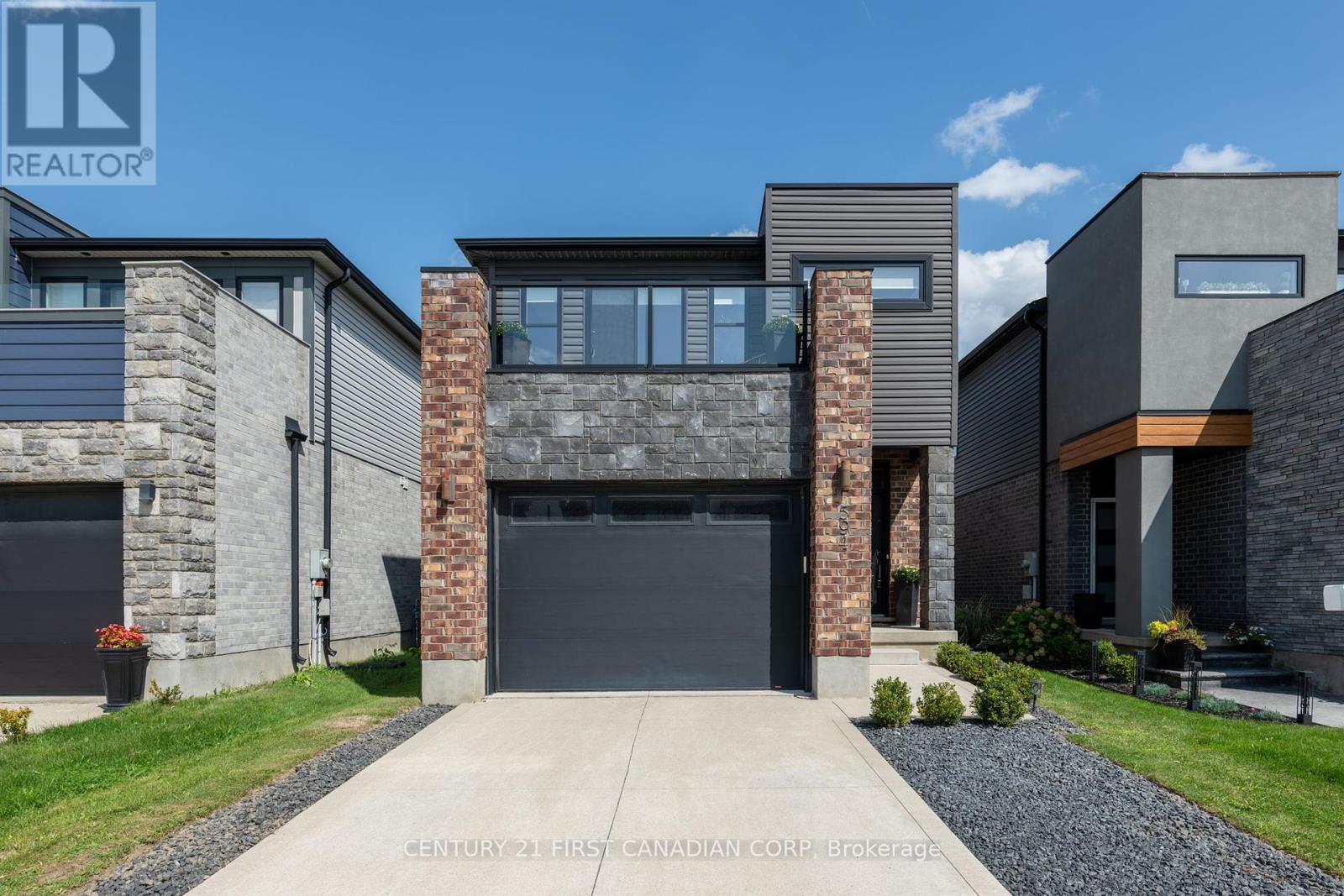 594 Freeport St, London, ON N6G 5B1