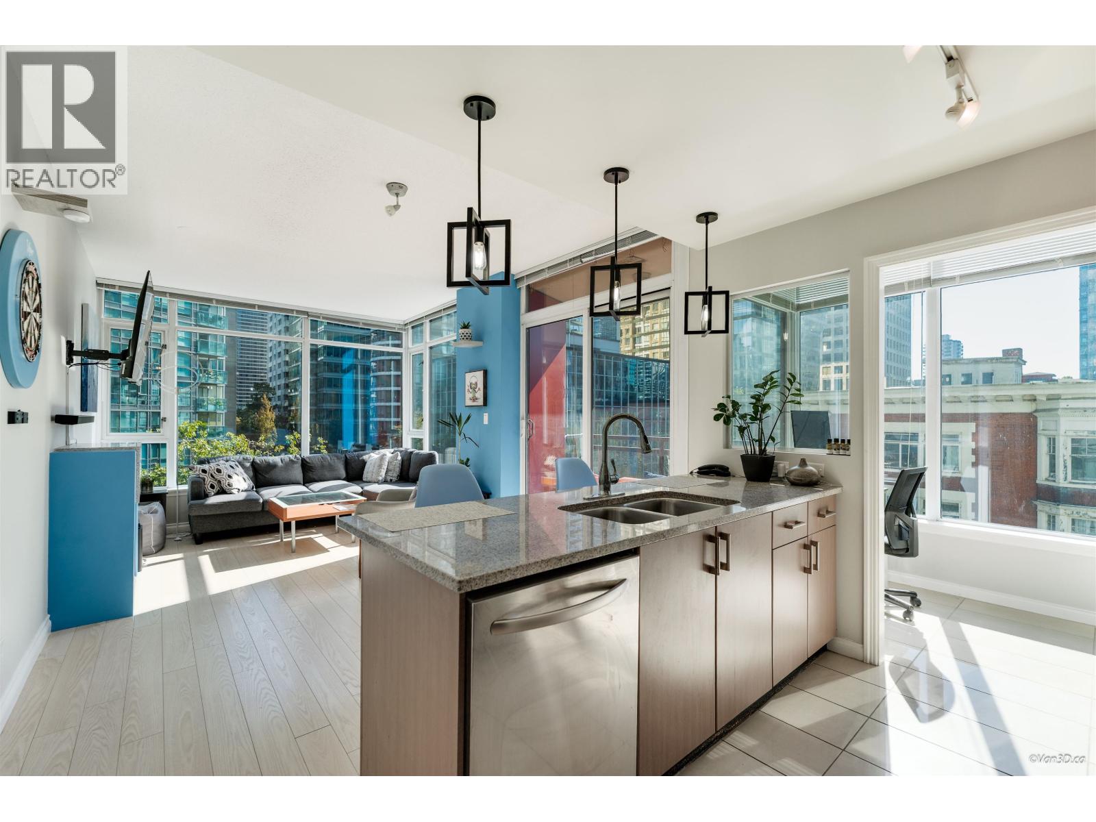 1211 Melville Street Unit 702, Vancouver, BC V6E 0A7