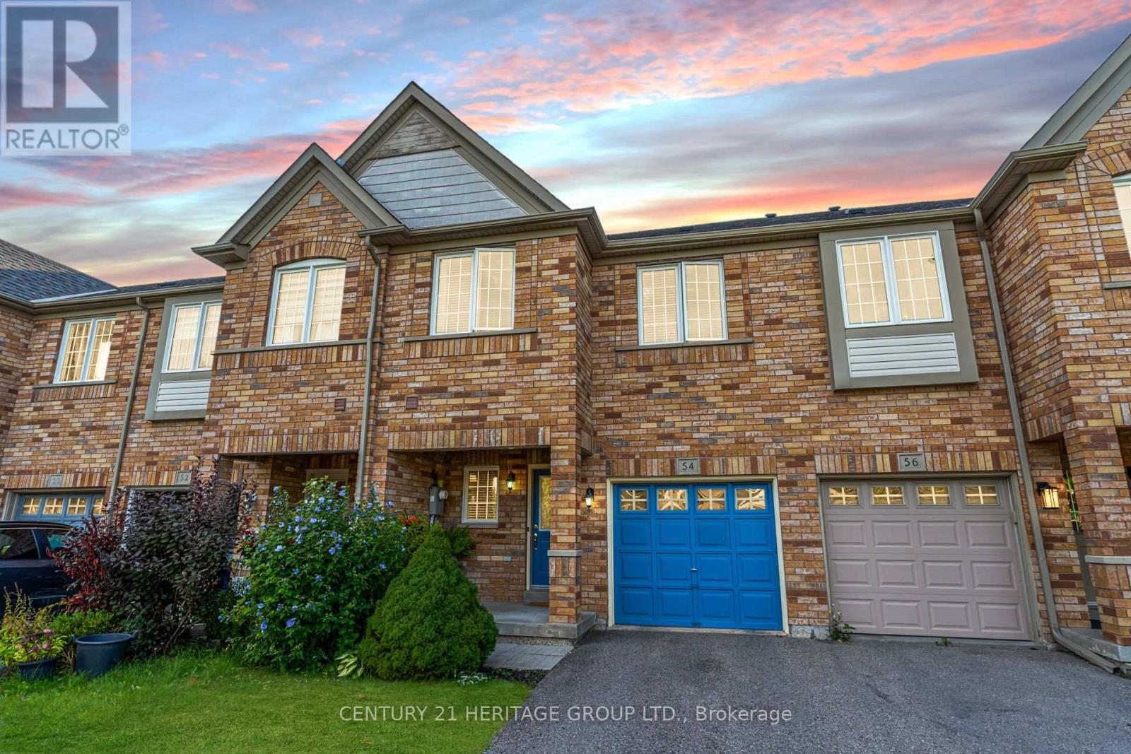 54 Mcnally Way, Aurora, ON L4G 7V3