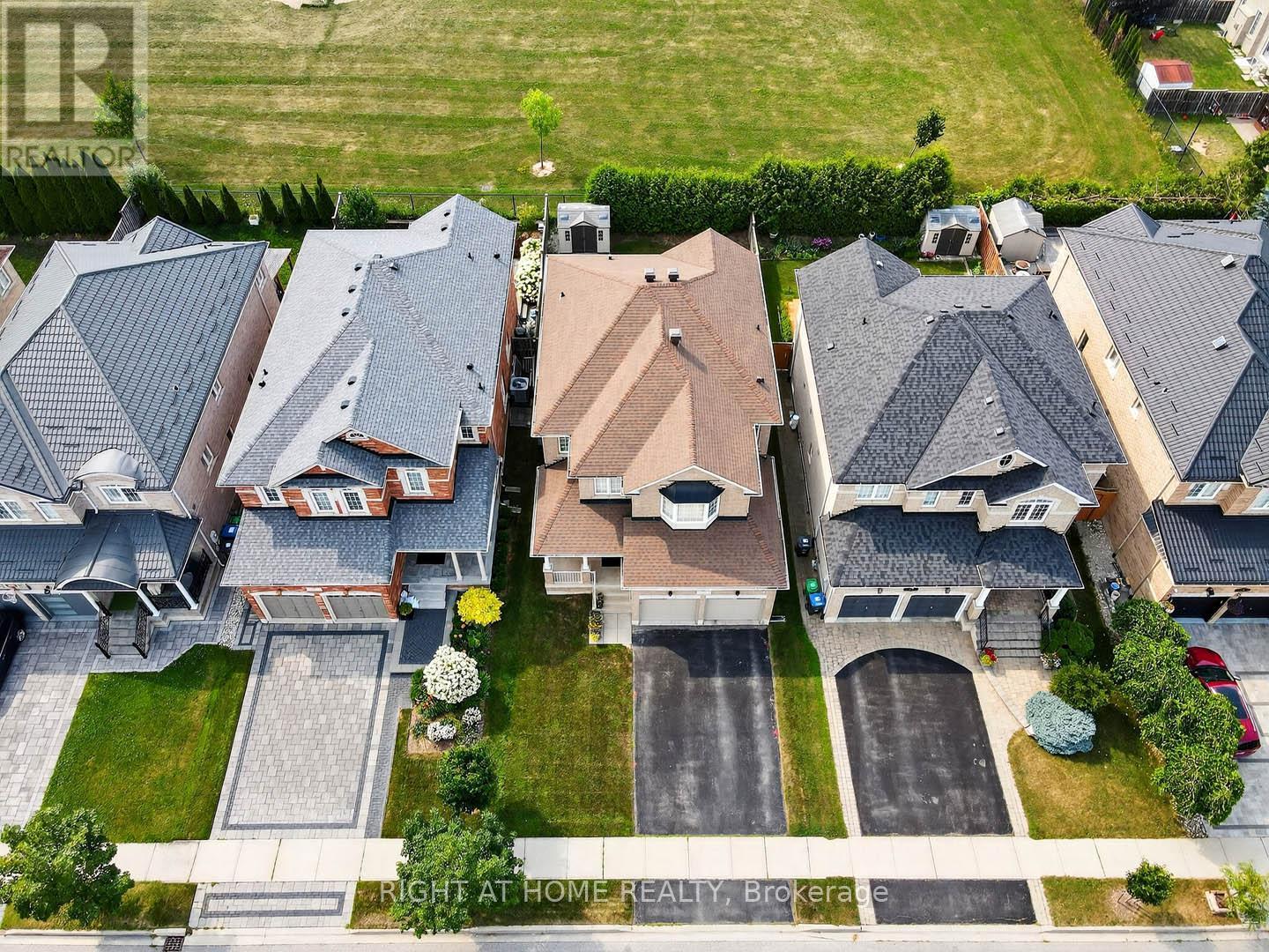 7 Messina Ave, Brampton Bram West, ON L6Y 0M6