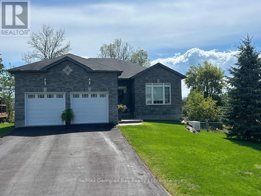 51 Donlands Ct, Severn, ON L0K 1E0