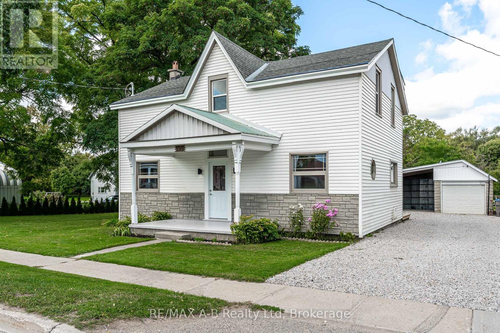 198 Water St S, St. Marys, ON N4X 1C5