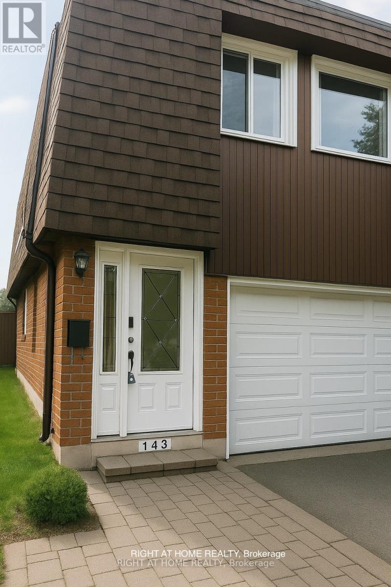 143 Silas Hill Dr, Toronto, ON M2J 2X8