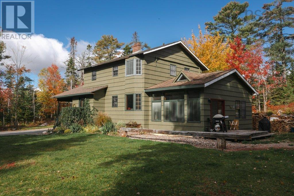 72 Conrads Rd, Hubbards, NS B0J 1T0