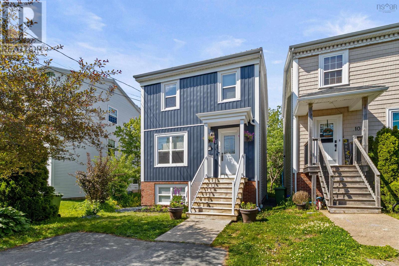 104 Roy Cres, Bedford, NS B4A 3R6