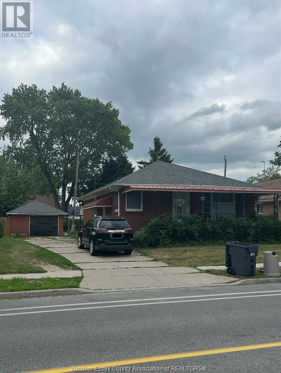 1544 Pillette, Windsor, ON N8Y 3C2