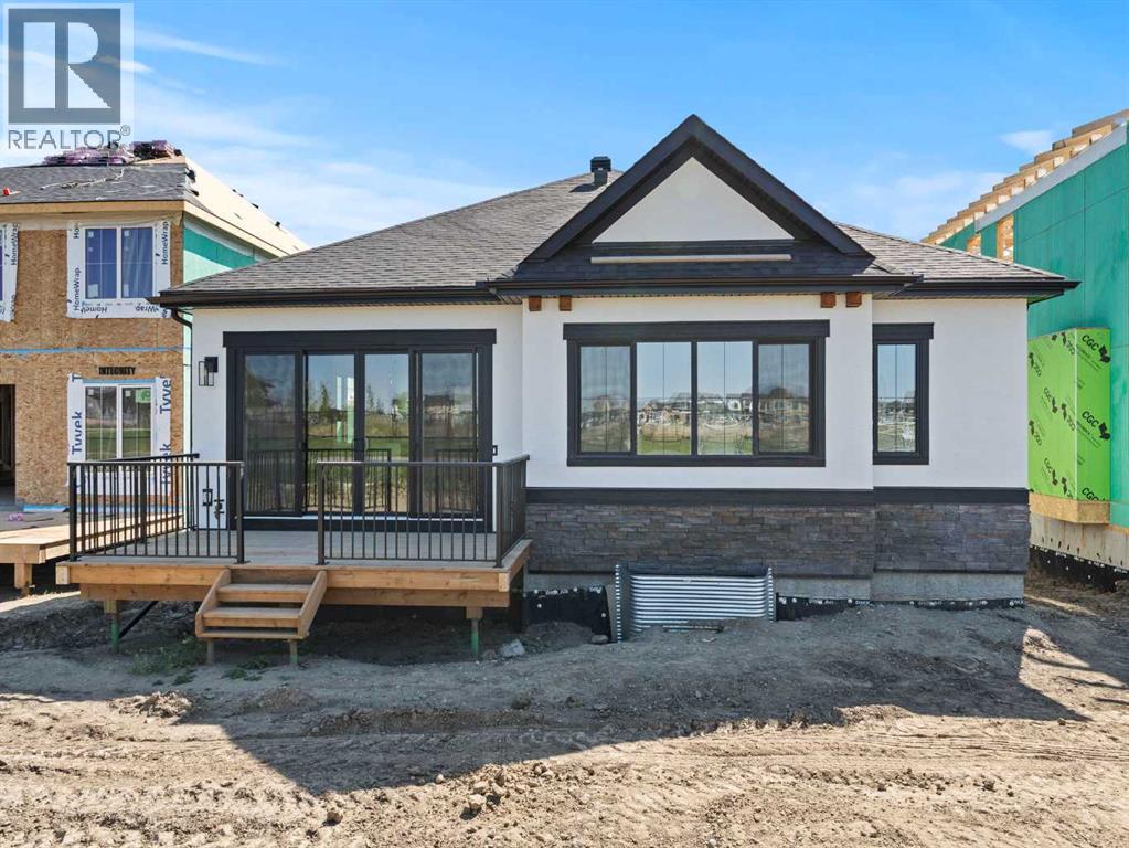 176 Marina Grv SE, Calgary, AB T3M 3S9