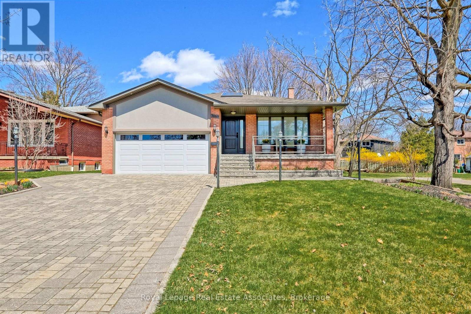 3069 Given Rd, Mississauga, ON L5A 2N2