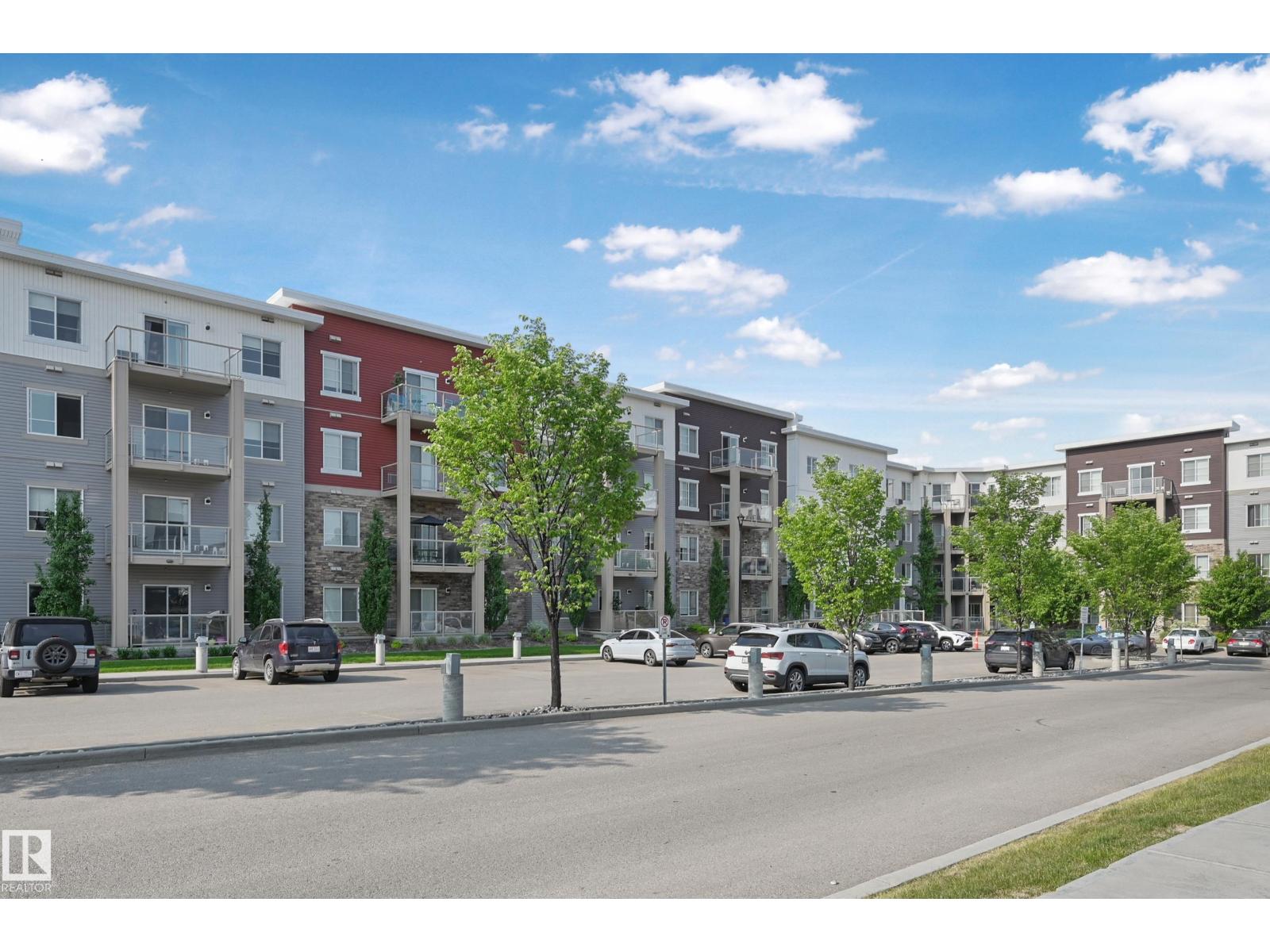812 Welsh Drive South West #102, Edmonton, AB T6X 1Y7