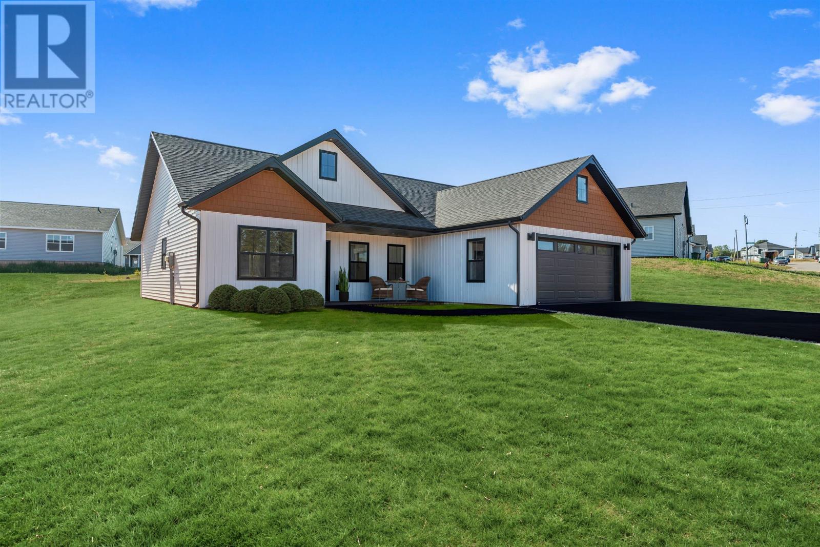 86 Stanmol Dr, West Royalty, PE C1A 1V5