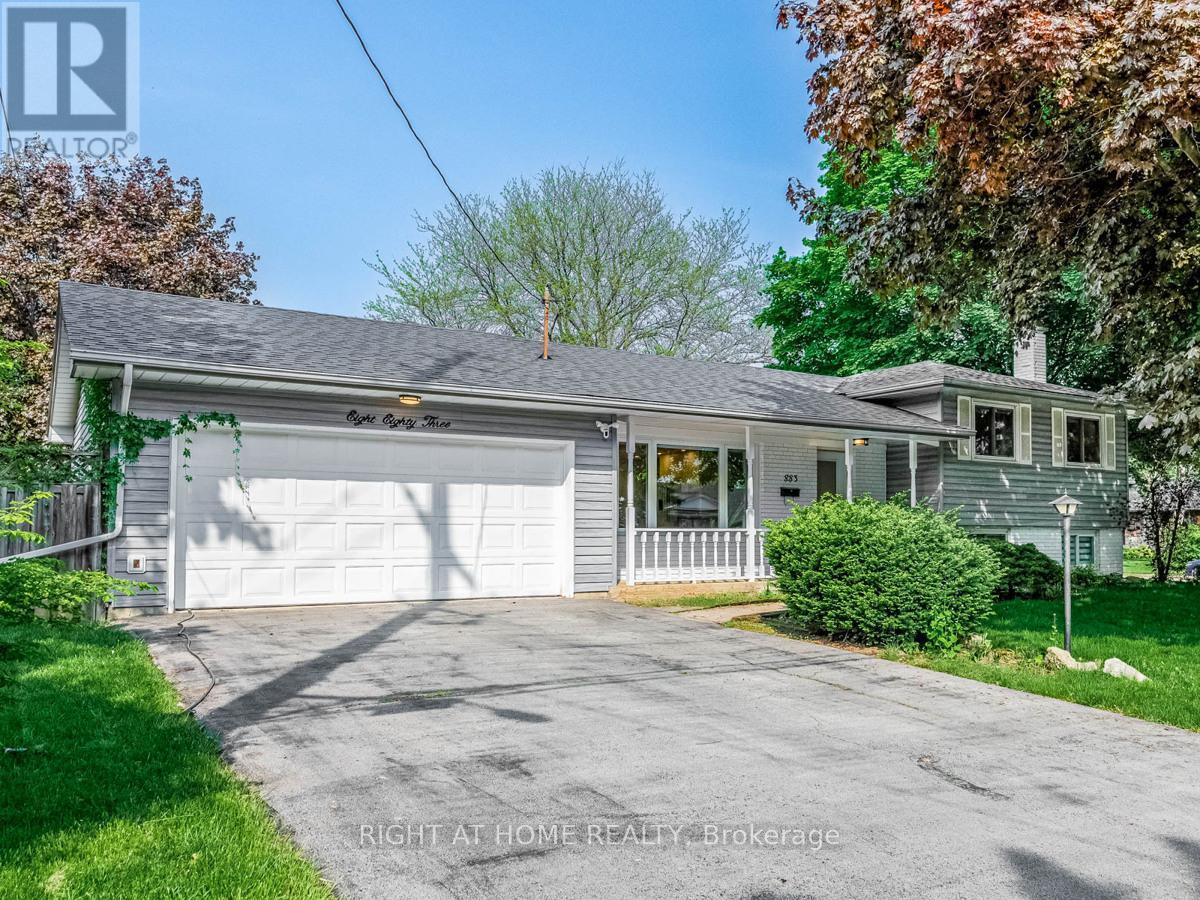 883 Francis Rd, Burlington, ON L7T 3Y3