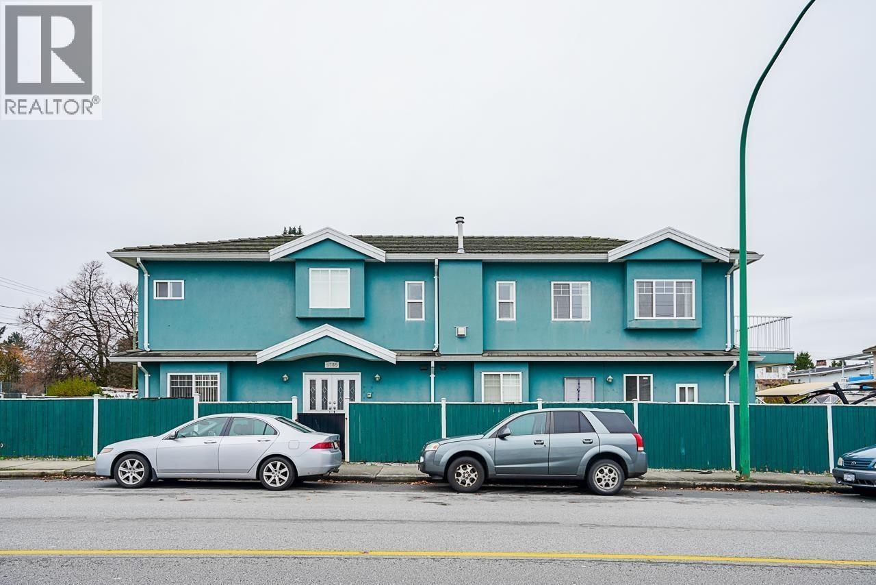 6789 Gilley Ave, Burnaby, BC V5H 3W8