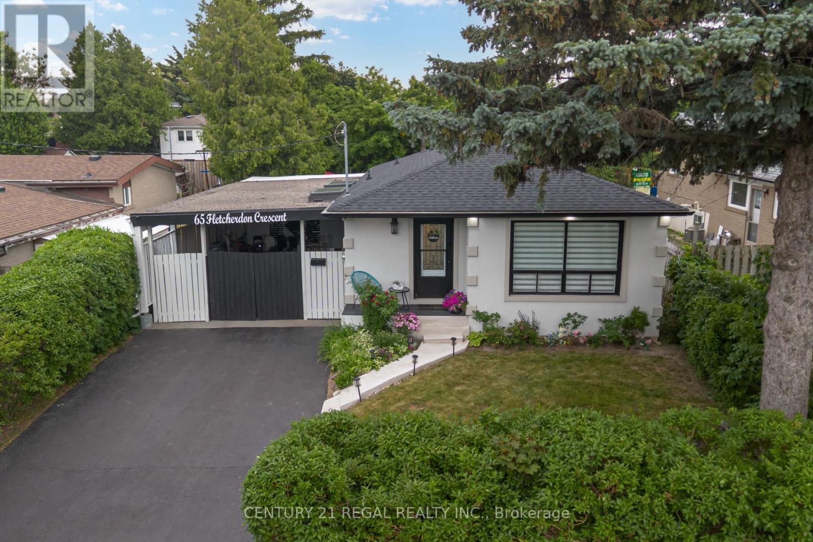65 Fletcherdon Cres, Toronto, ON M3N 1S2