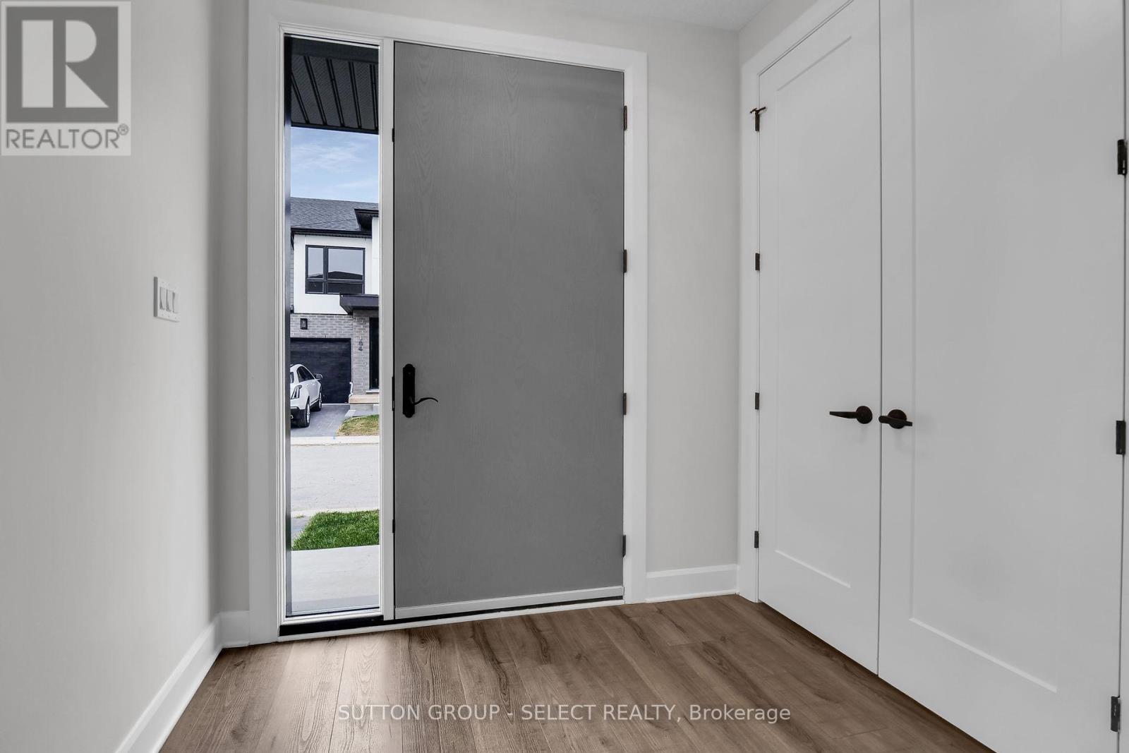 203 175 Doan Dr, Middlesex Centre, ON N0L 2R0