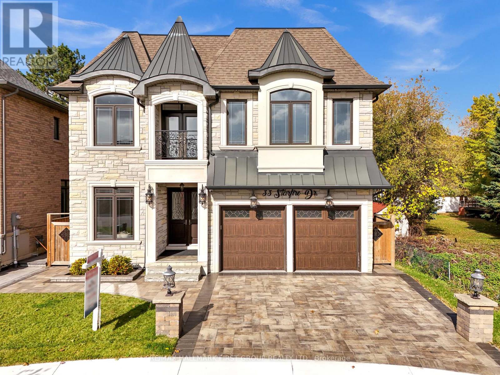 33 Starfire Dr, Toronto, ON M1C 5K1