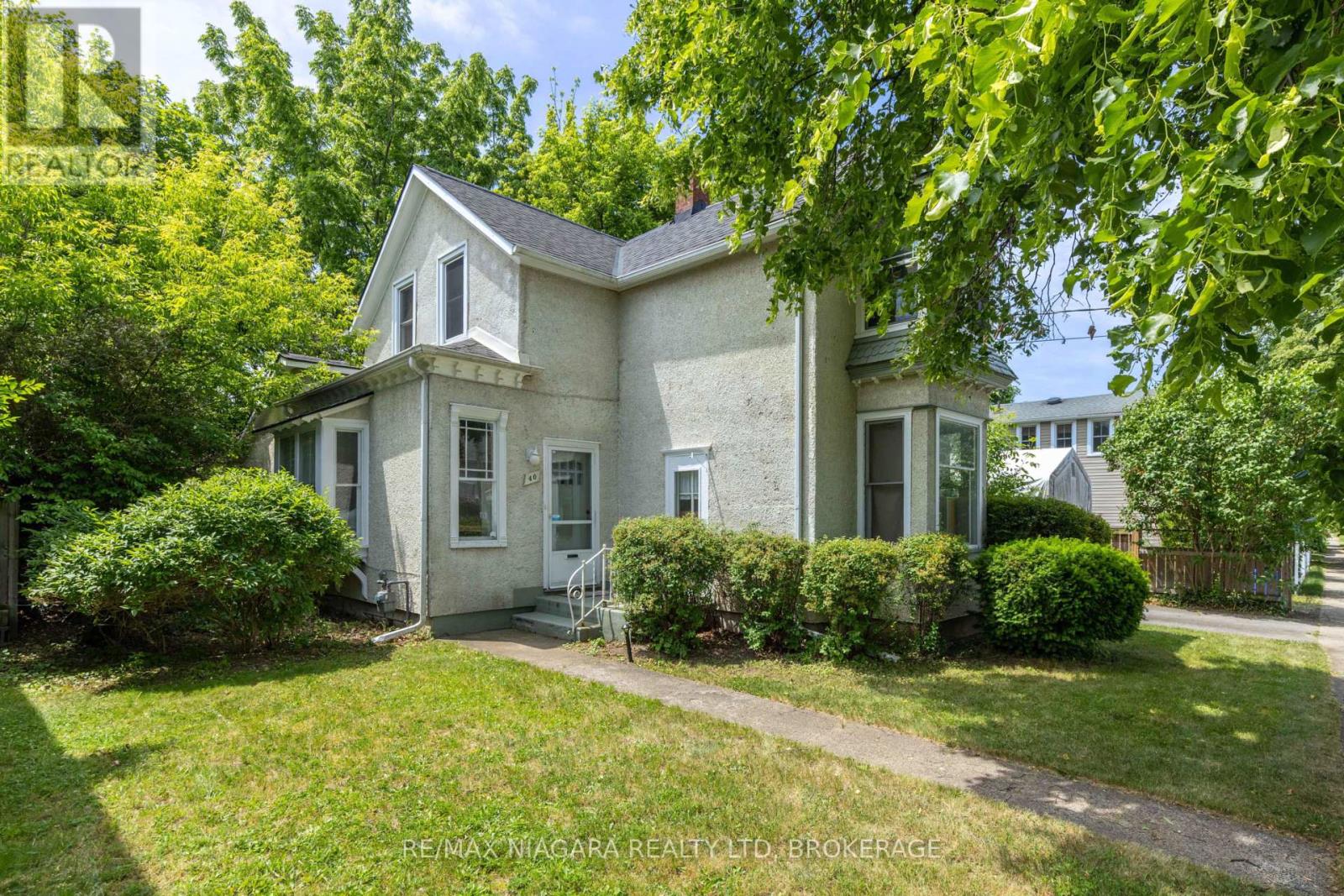 40 Dacotah St, St. Catharines Downtown, ON L2R 1Z7