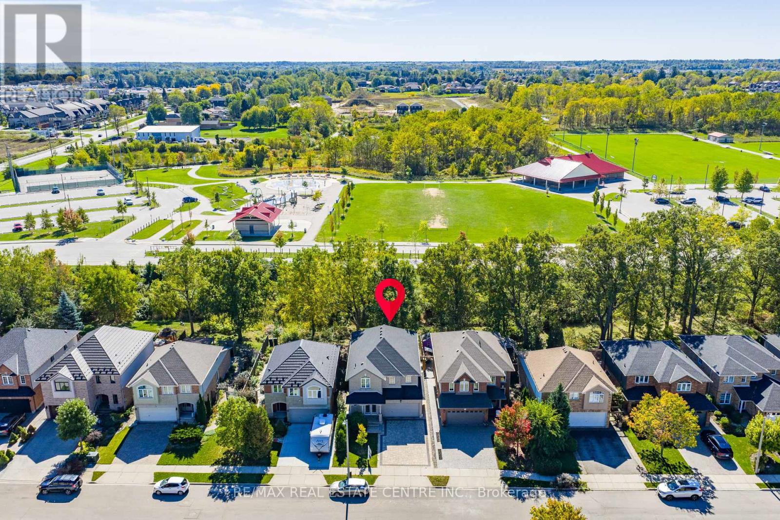 35 Pantano Dr, Hamilton, ON L9B 2Y4