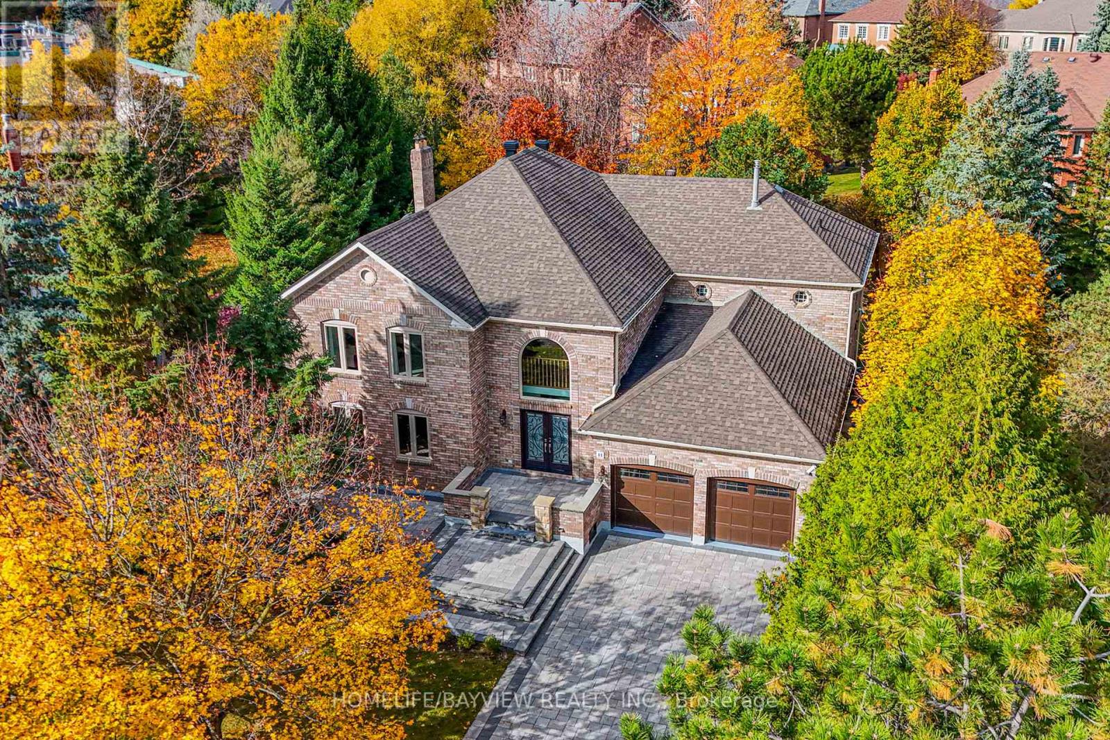 11 Wendover Ct, Richmond Hill, ON L4B 3G4