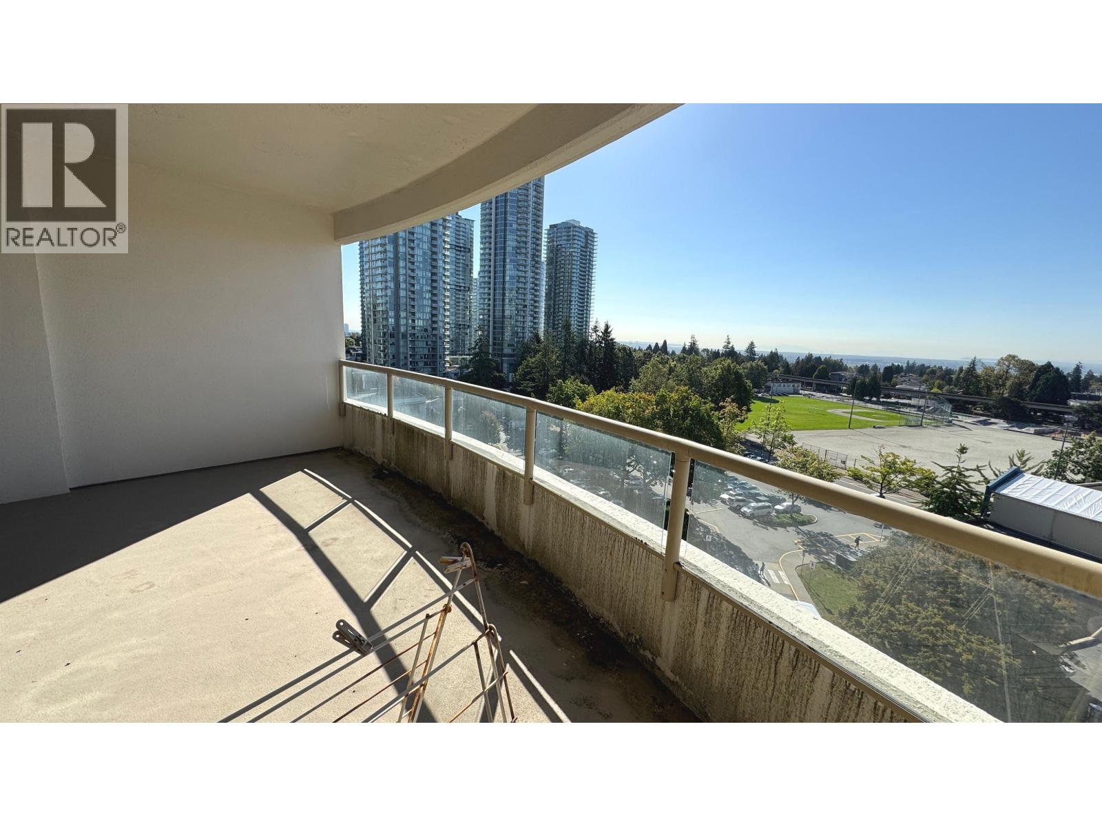 4830 Bennett Street Unit 903, Burnaby, BC V5H 4P6