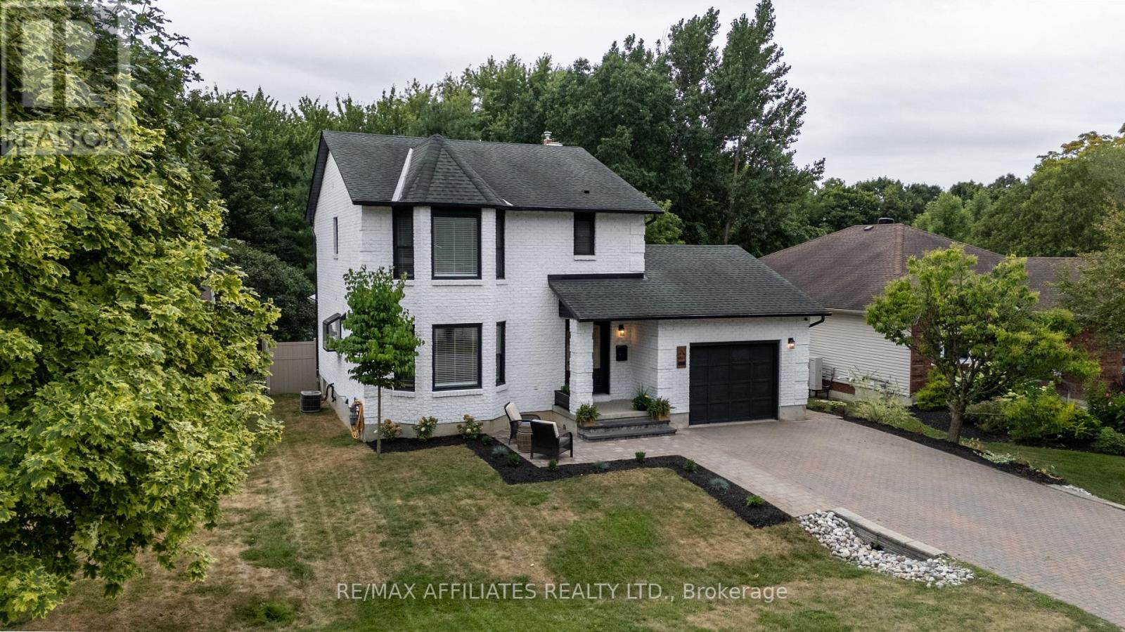 2 Baxter Dr #c, Brockville, ON K6V 3T8