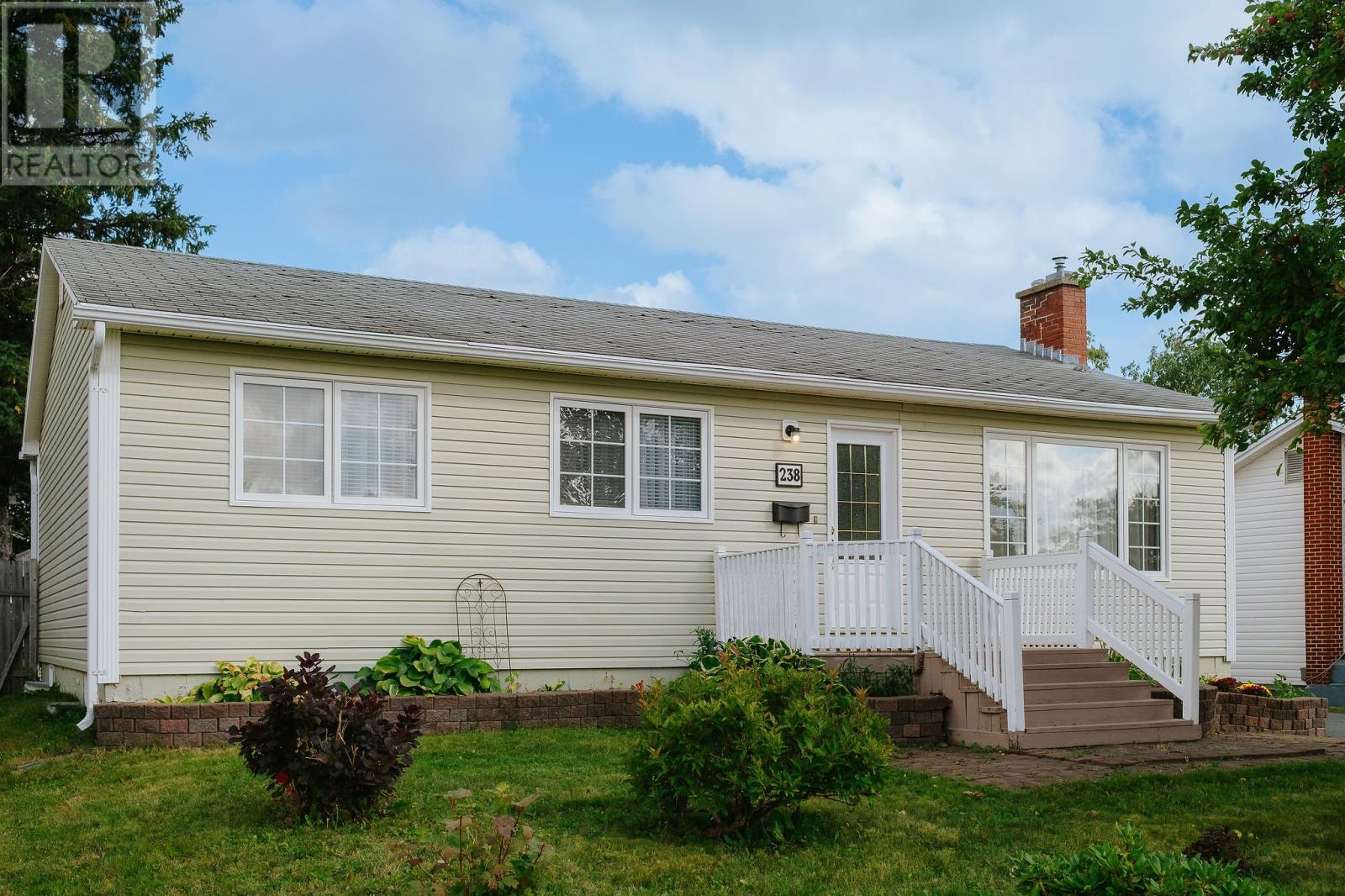 238 Elizabeth Dr, Gander, NL A1V 1J2