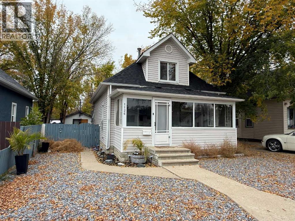 1126 Yuill St SE, Medicine Hat, AB T1A 0Z3