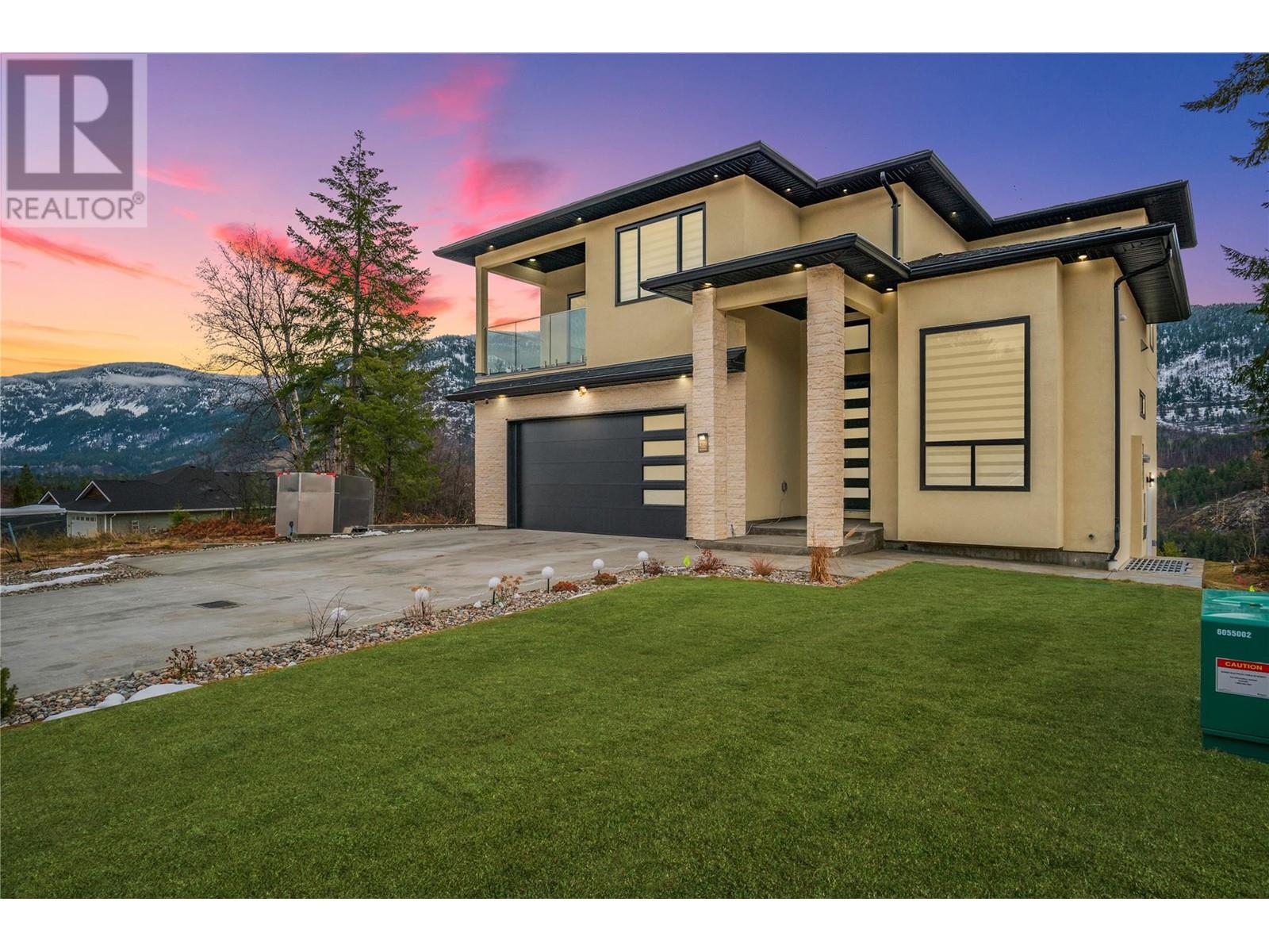 3709 Toba Rd, Castlegar, BC V1N 3Y4