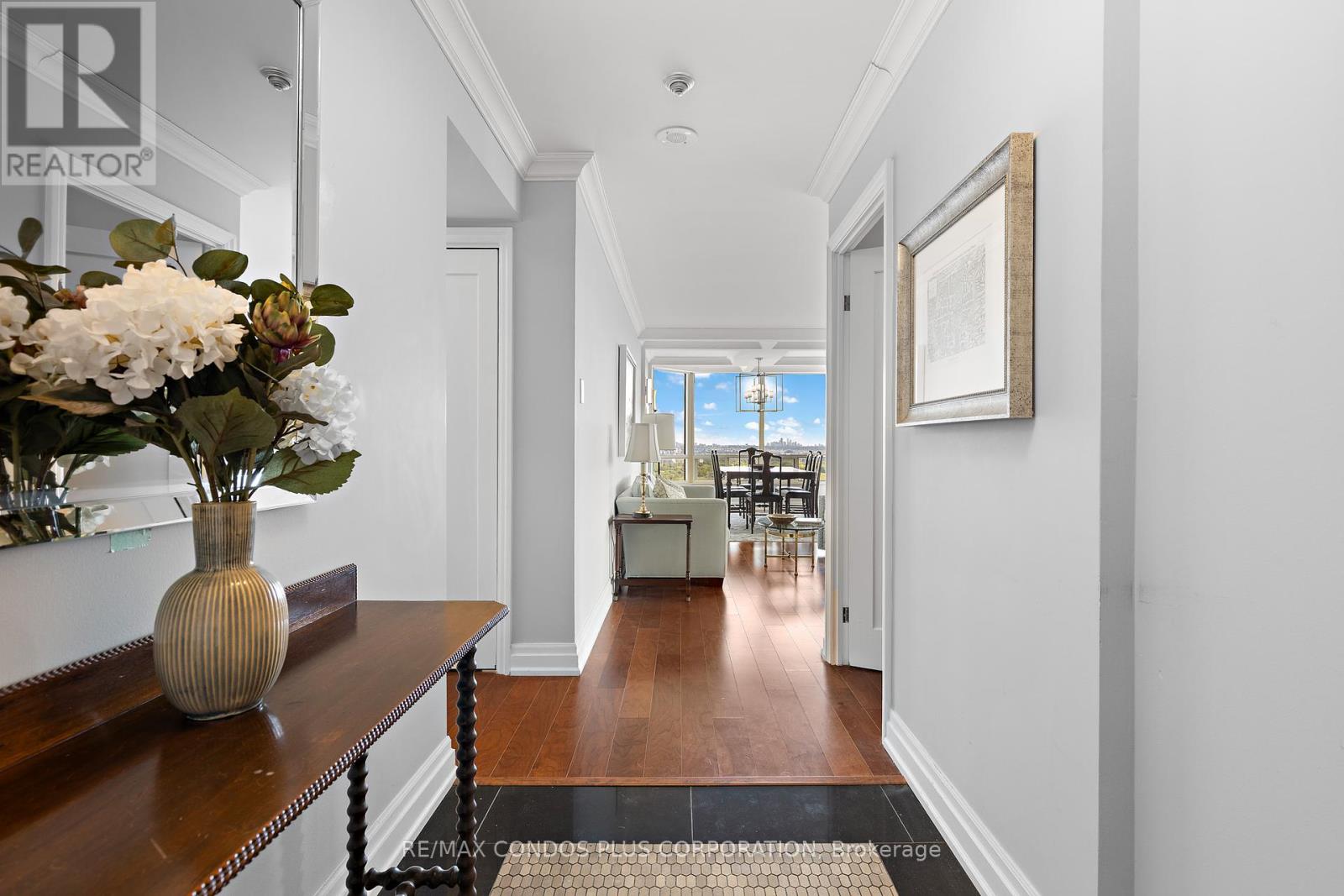 2507 1300 Islington Ave, Toronto, ON M9A 5C4