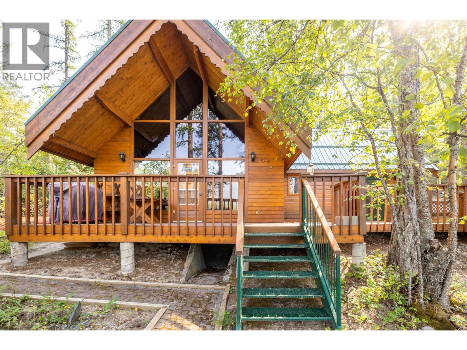 6844 Legion Rd, Jaffray, BC V0B 1T0