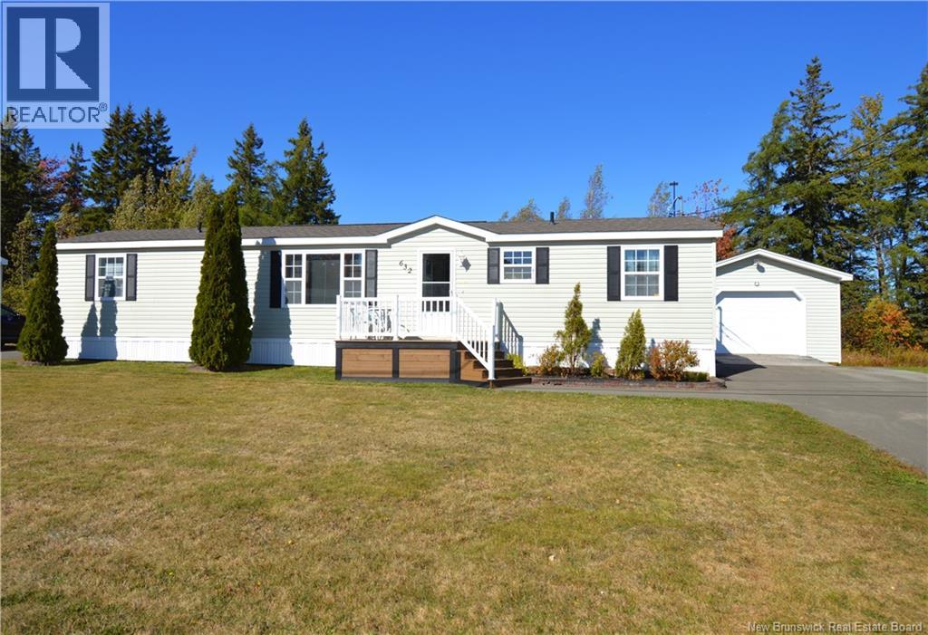 632 Champlain St, Shediac, NB E4P 9C9