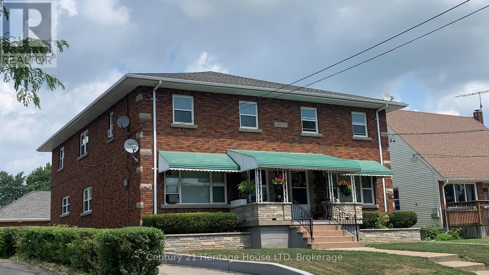52 54 Second St, Welland, ON L3B 4T6