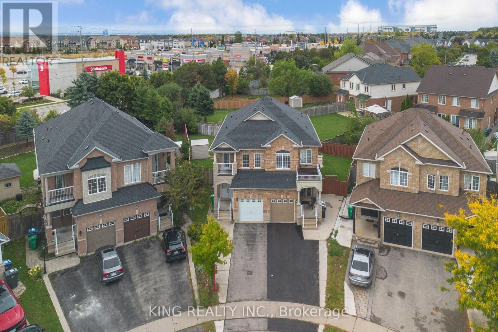 34 Dewridge Ct, Brampton Sandringham-wellington, ON L5R 3C2